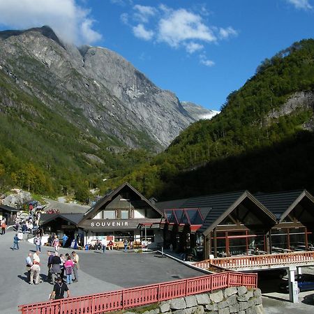 Briksdalsbre Fjellstove Hotel Exterior foto